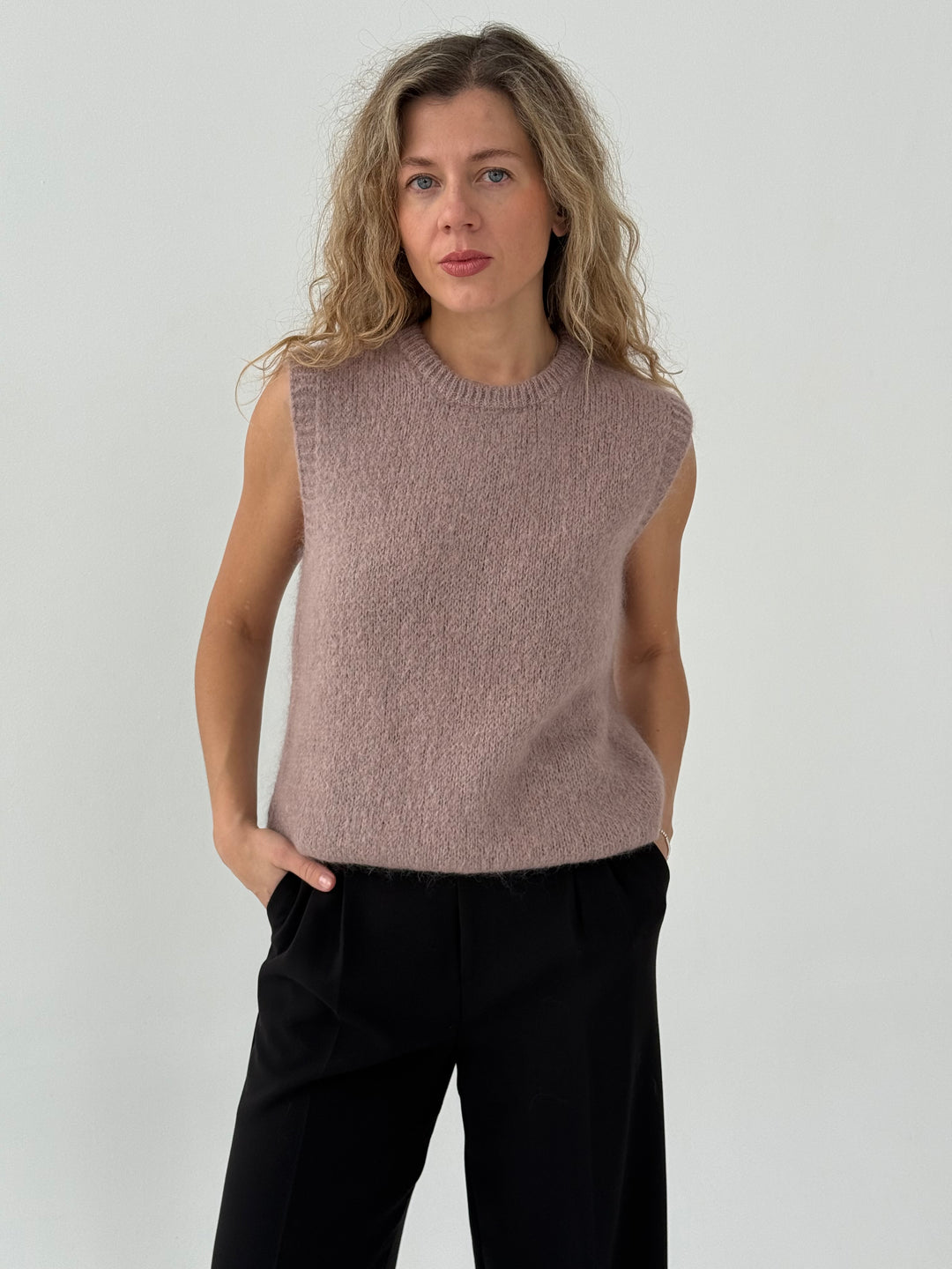 Adīta mohēras veste