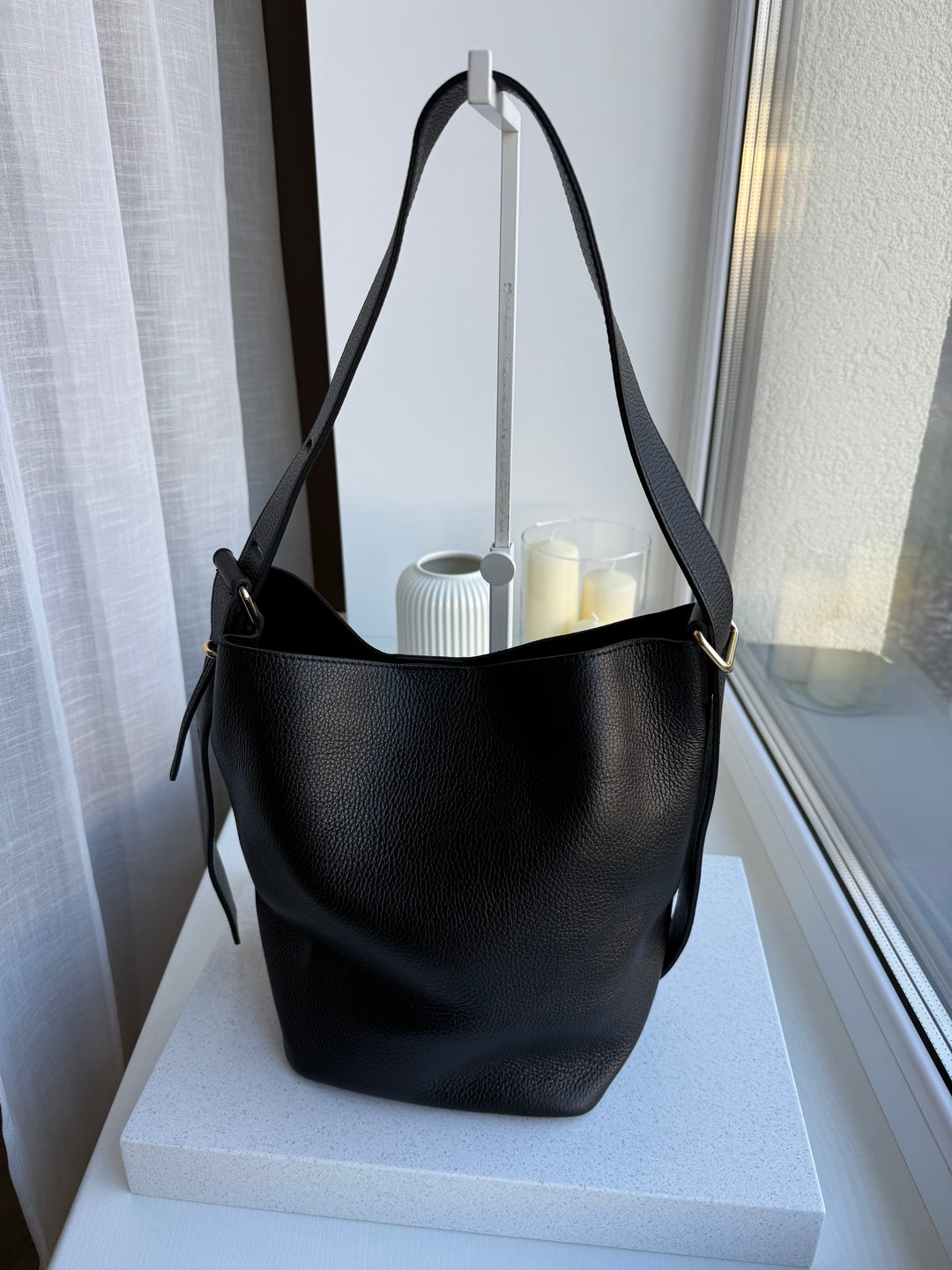 Ādas bucket soma melns