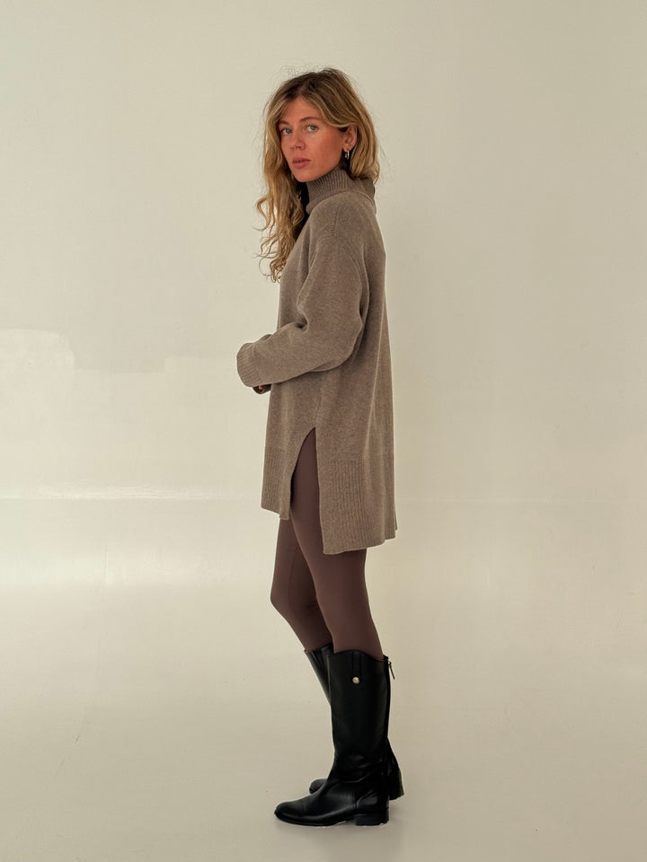 Oversize adīts vilnas džemperis ar augstu apkakli #01