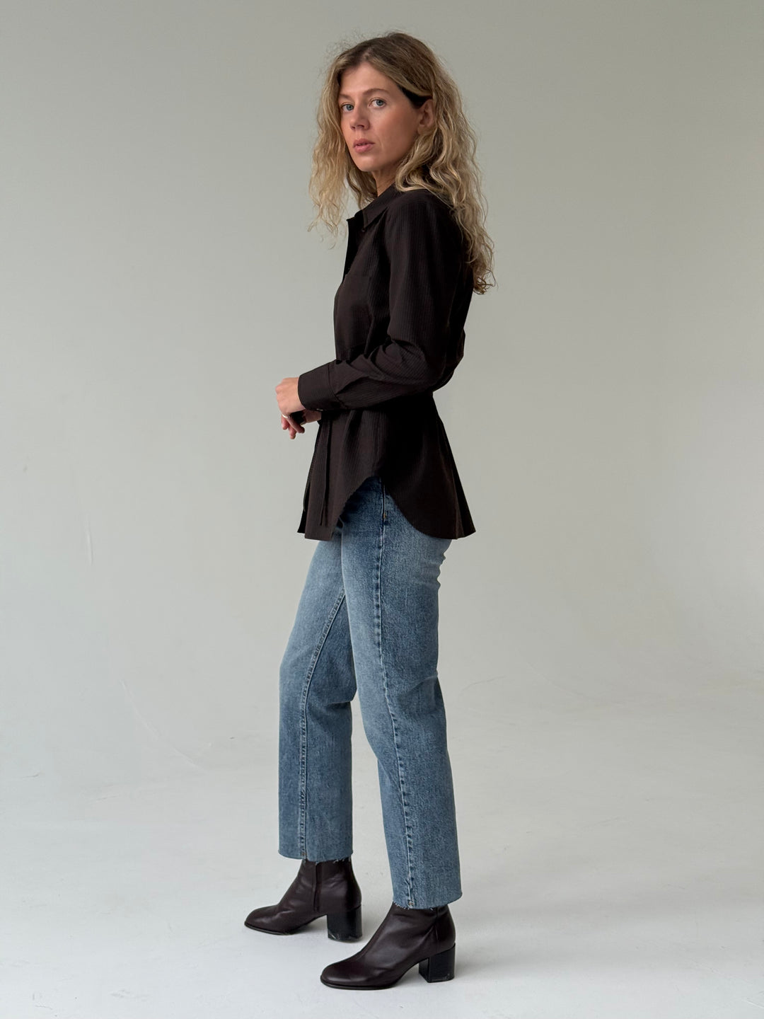 Kokvilnas svītrains krekls ar sasienamo jostiņu