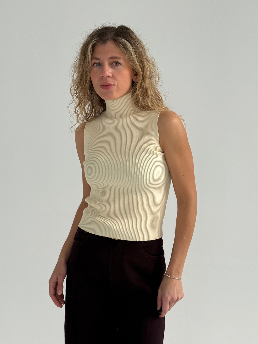 Slim fit viskozes rievots tops