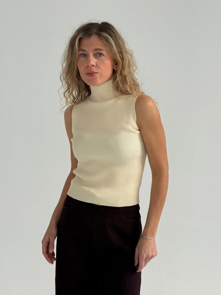 Slim fit viskozes rievots tops