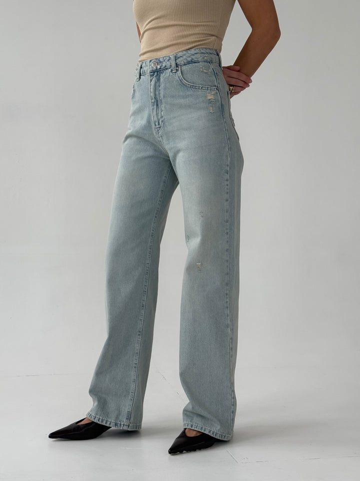 Taisnas džinsa bikses ar augstu jostasvietu un balinātu efektu #04