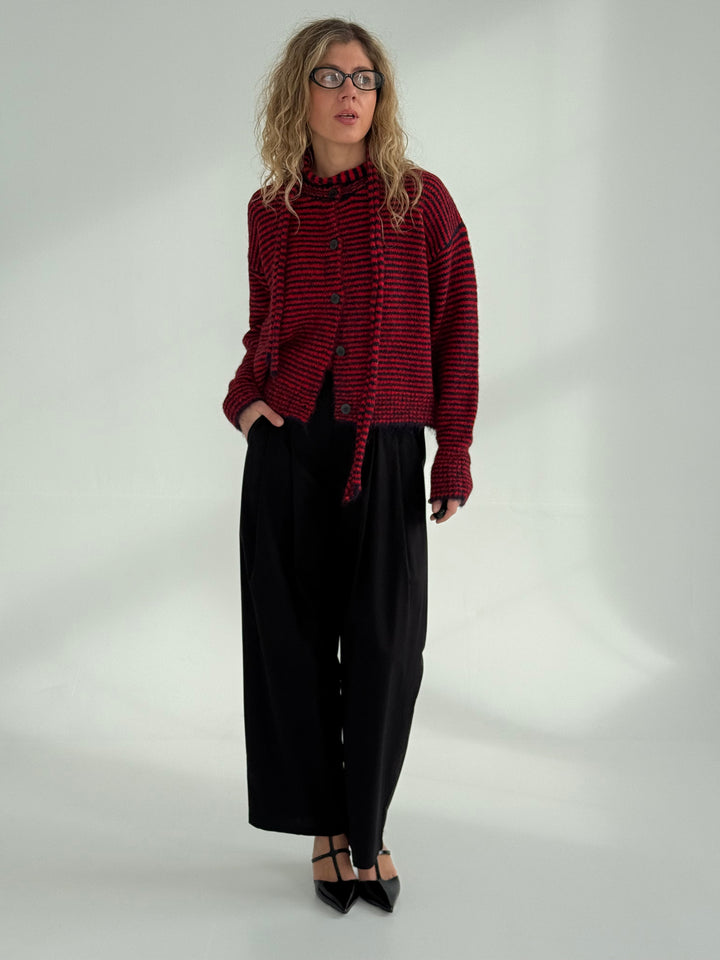 Adīta svītraina pogājama jaka ar jostu