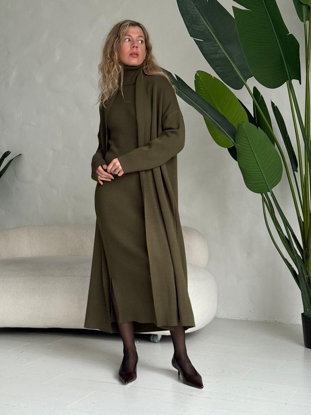 Trikotāžas kleitas un jakas komplekts