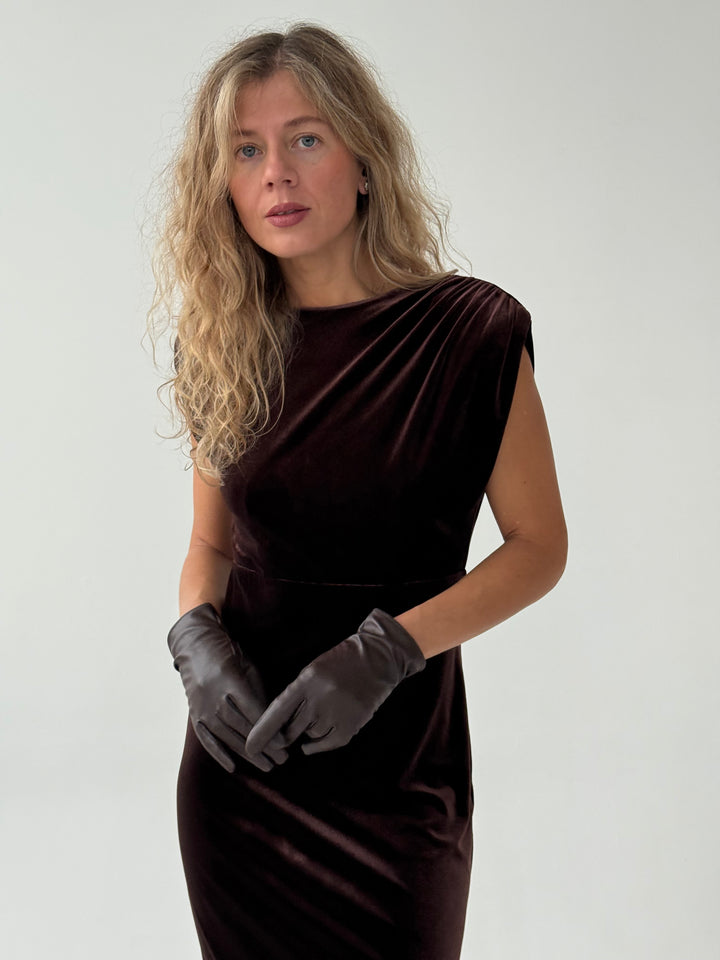 Midi samta kleita ar šķēlumu sānā