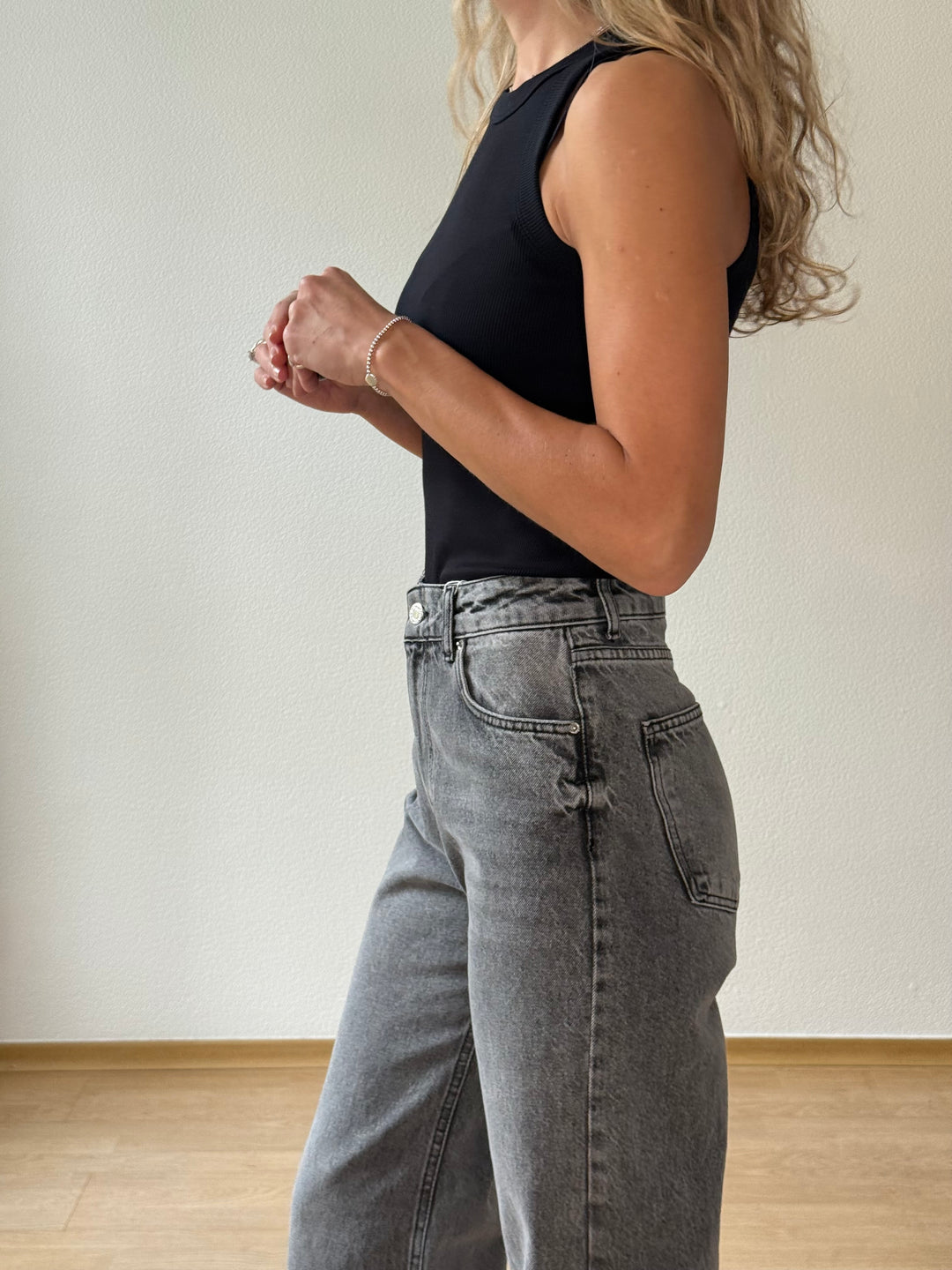 Slim fit kokvilnas rievots tops