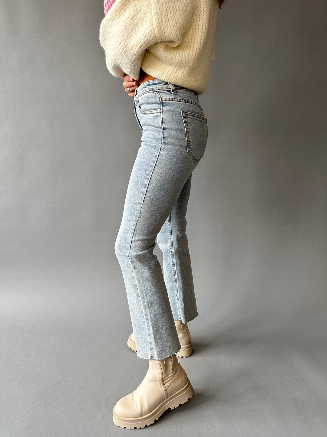 Cropped bell-bottom jeans