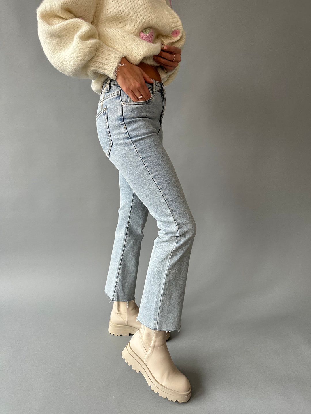 Cropped bell-bottom jeans