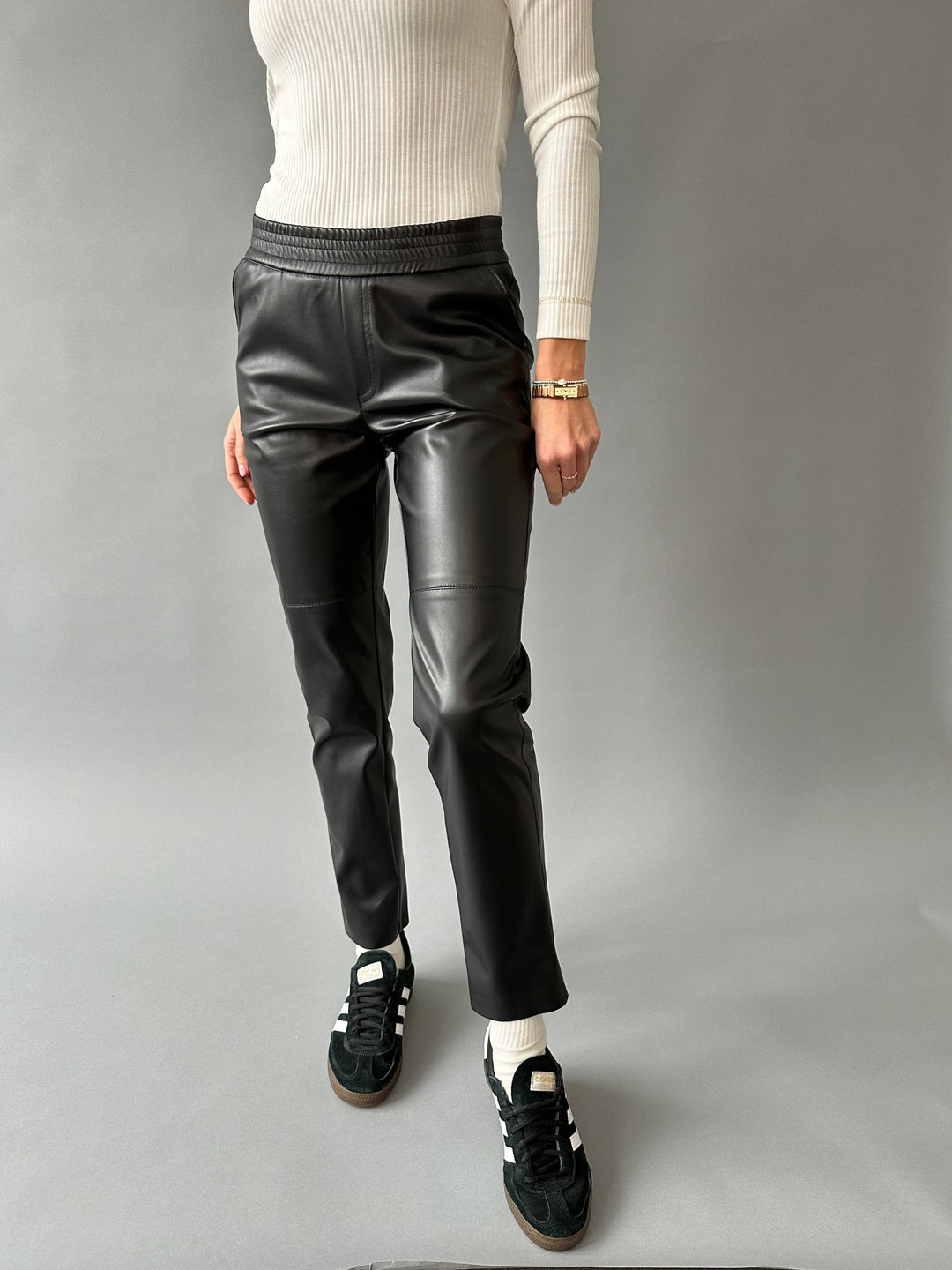  Casual faux leather pants