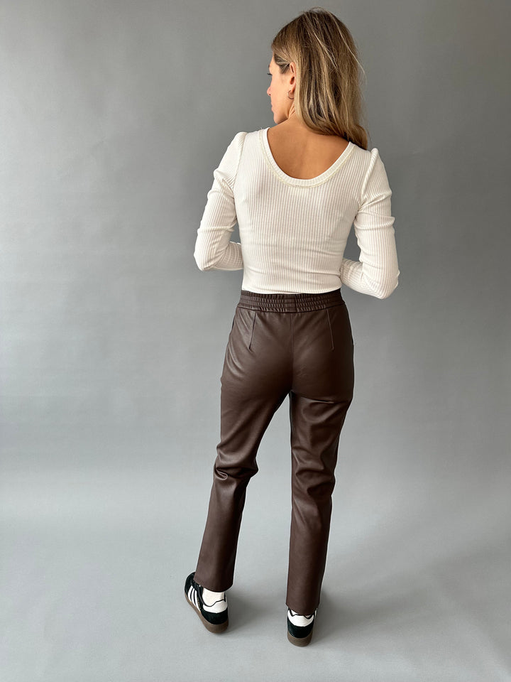  Casual faux leather pants