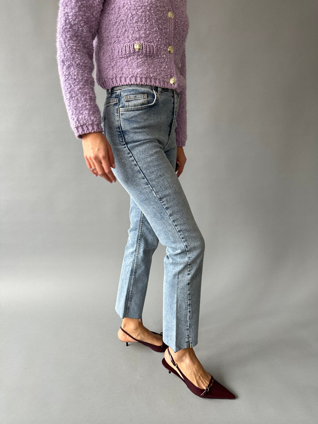 Cropped high-waisted bell-bottom jeans