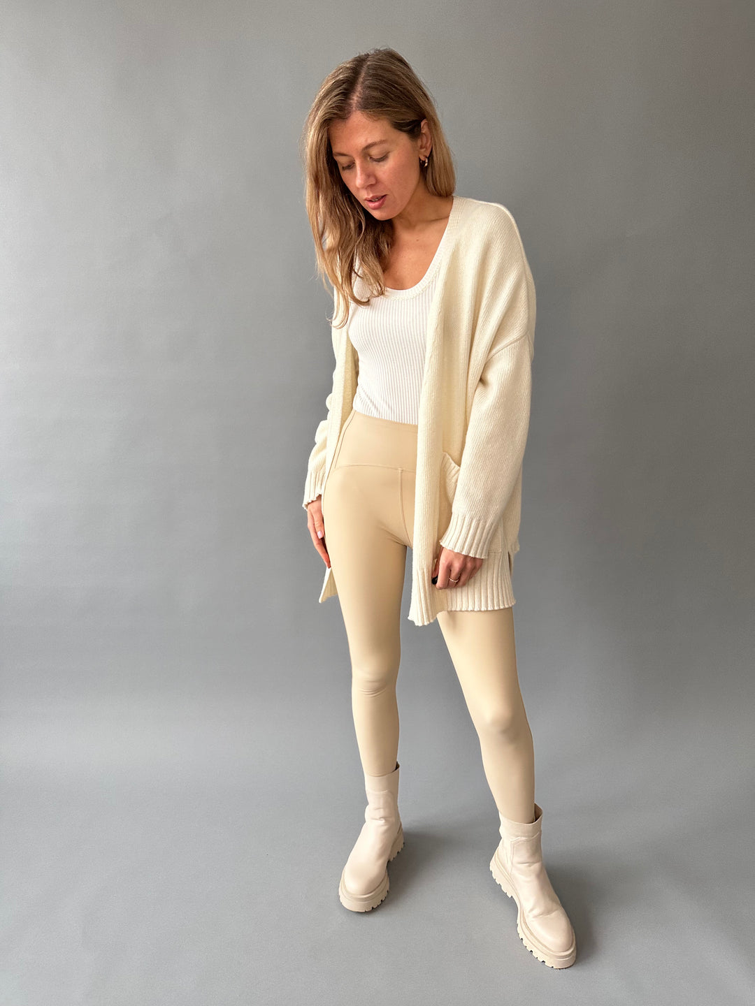 FAUX LEATHER LEGGINGS WITH INSULATION