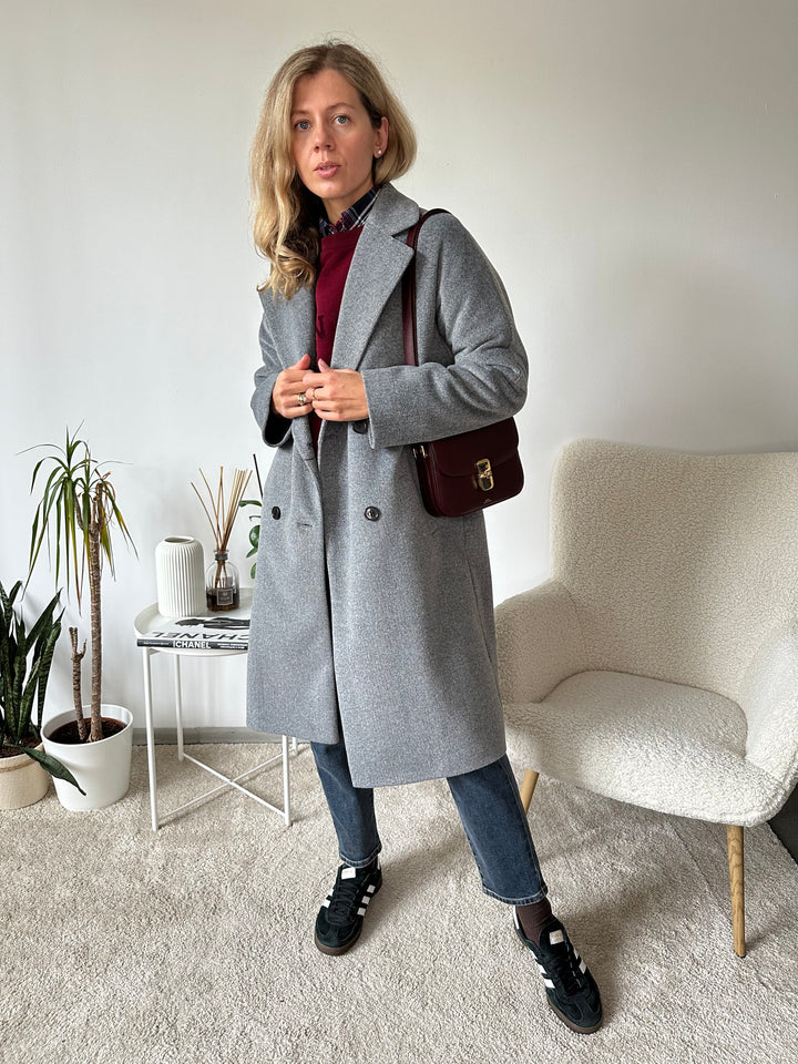 Wool coat with raglan sleeves