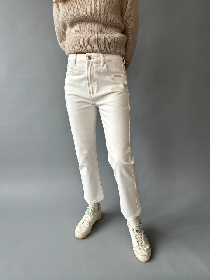 Cropped straight jeans