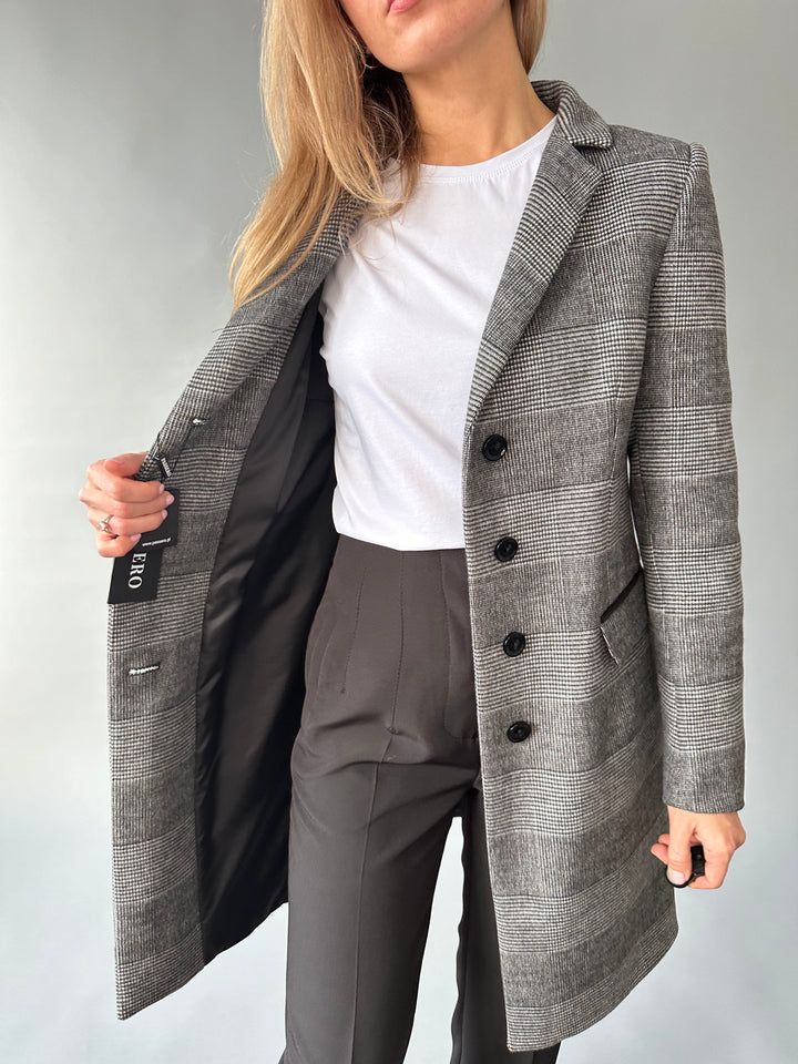 Checked wool coat with insulation