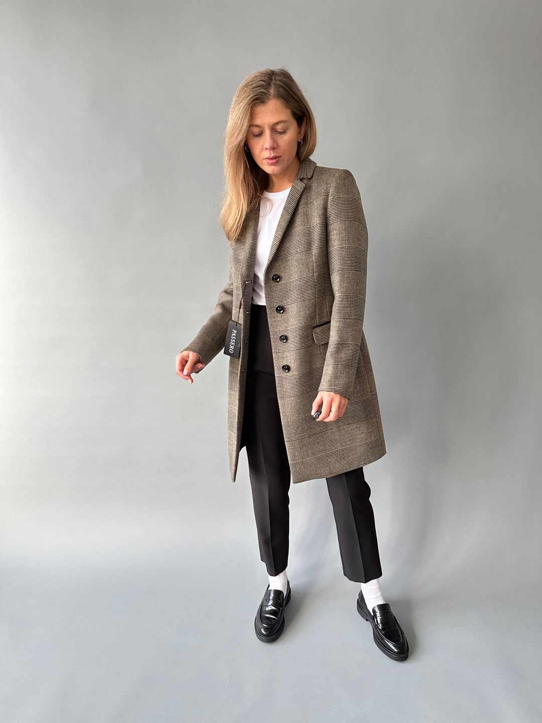 Checked wool coat with insulation